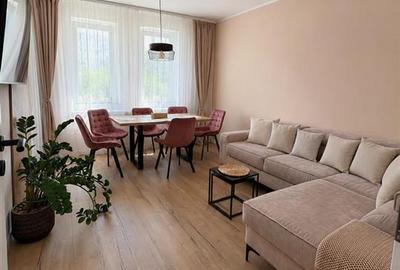 Apartament cu 3 camere decomandat, mobilat în Lazaret