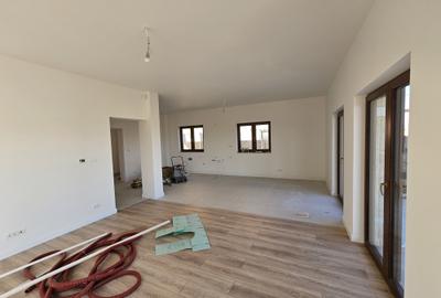 Case individuale noi, P+E, în Moșnița Nouă, locații excelente, comision 0% - 3