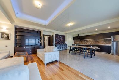 Apartament cu 3 camere semidecomandat, mobilat în Primăverii