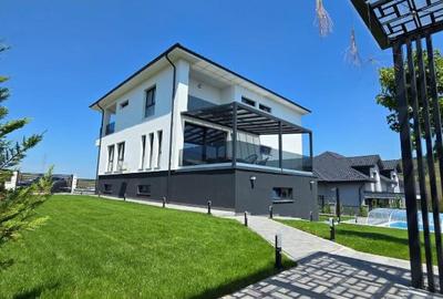 Vilă superbă, 328mp utili, D+P+E, garaj, piscină, SPA, fitness - 1