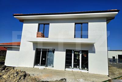 Casă individuală în Chinteni, 120 mp utili, teren de 500 mp, garaj - 4