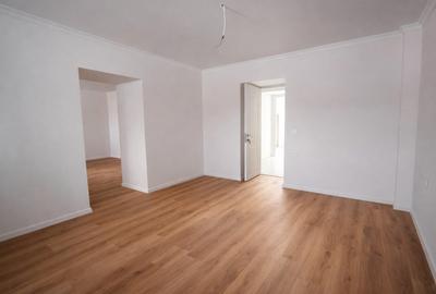 De vânzare casă individuală renovată | Curte proprie | Zona Abator - 11