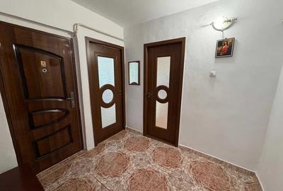 Apartament 2 camere confort 1 decomandat, Zona Radu Negru. - 3