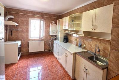 Apartament 3 camere, et.4/4 bd.1 Dec. 1918, Rm Sarat - 3