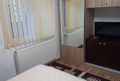 Garsoniera Piata Muncii, 5 minute de metrou, CENTRALA,mobilata si utilata modern - 1