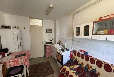 Apartament decomandat cu 3 camere in Centrul Civic, strada Mihai Viteazul - 8