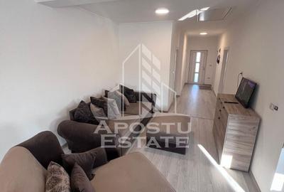 Jumatate de duplex, curte proprie, Ghiroda - 1