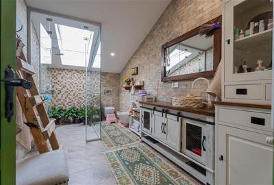 Vila de Vis cu Panorama Spectaculoasa ,INDEPENDENTA  ENERGETIC -Bucium - 34