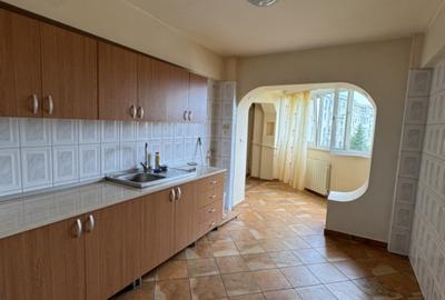 Apartament cf 1A, dec, et 2/4, zona Malu Rosu - 1