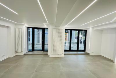 Spațiu comercial -  NOU  - Bd Decebal  / de inchiriat  2500 EUR /luna - 3
