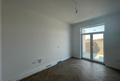 Duplex 5 camere separat prin CT Mosnita Noua - 4