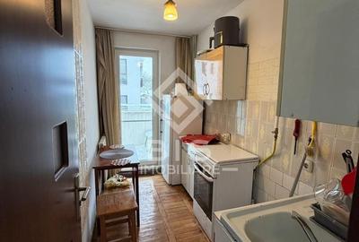 Apartament de vanzare - zona centrala - 3