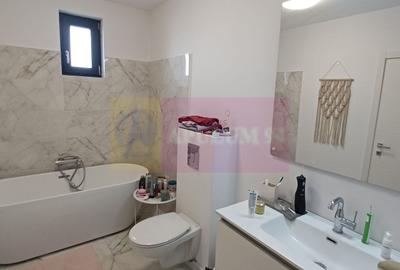 Săbăreni, casă P+1+pod, 5 camere, 130 mp utili, curte 470 mp - 11