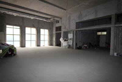 Sediu comercial perfect pentru clinica medicala, spital privat sau camin de batr - 7