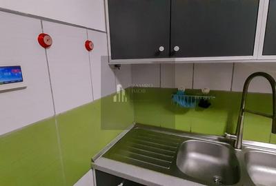 Apartament 3 camere, decomandat, 13 Septembrie - 4