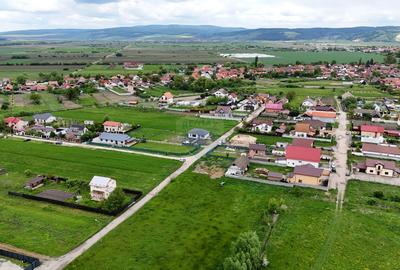 Teren Construcții intravilan de 1000 mp, în Bod