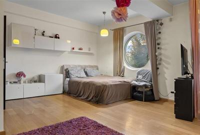 Vila de lux in apropiere de Cambridge School | Curte superba - 32