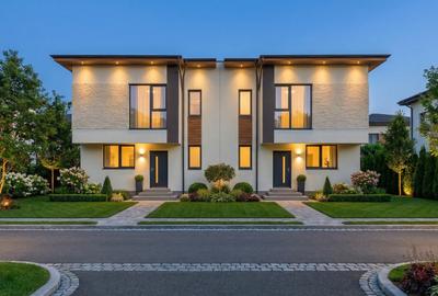 Case de tip duplex si individule cu 4 camere si mansarda. Comision 0 - 3