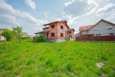 De vânzare proprietate cu două clădiri la roșu, Cordău – Băile Felix - 11
