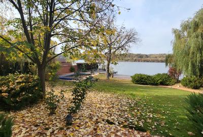 Vila lac snagov in cea mai buna portiune a lacului, ponton, garaj barca, piscina - 30