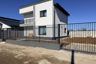 Casă individuală cu 4 camere în Berceni