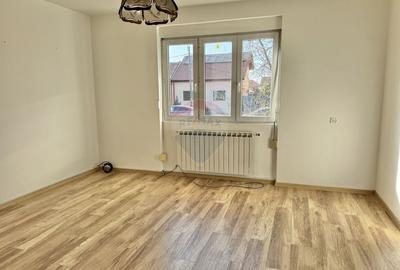 Casă / Vilă cu 6 camere de închiriat în zona Iosia - 13