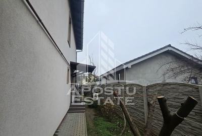 Casa individuala de vanzare si restaurant cu predare la cheie, Sag, COMISION 0 - 32
