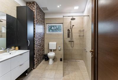 VILA - CLINICA MEDICALA | Lift targa | Pretabil AZIL/GRADINITA| 9 Parcari - 18