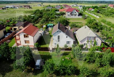 Casă spațioasă în Frumușeni, cu teren generos de 1200 mp - 6