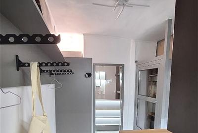 Spațiu Comercial Stradal | Vitrină de Sticlă | Zonă cu Vad | Piața Romană - 7