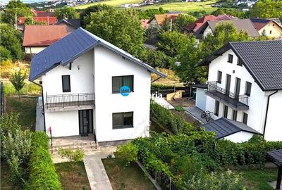 Casă cu 4 camere în Miroslava