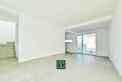 Casă cu 4 camere în Fântânele