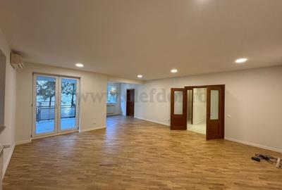 Apartament cu 3 camere decomandat în Șoseaua Nordului