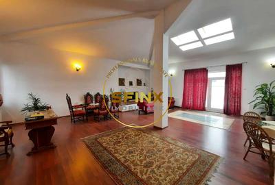 Parc Cismigiu, de vanzare vila interbelica cu 2 apartamente, curte, parcare - 2