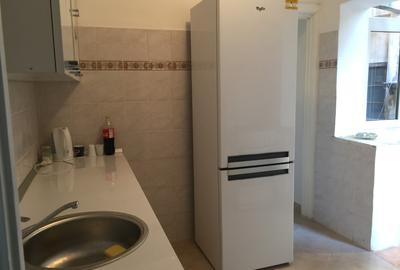 Piata Romana - 3 minute Metrou - Apartament 2 camere 60 mp - CENTRALA TERMICA - 15