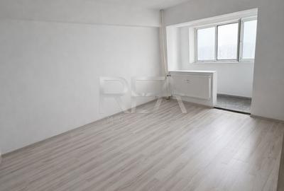 3 camere Pantelimon decomandat, an 1977, 74 mp - 2