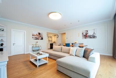 Apartament cu 4 camere decomandat, mobilat în Băneasa