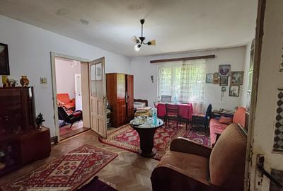 Casa 6 camere libera la vanzare zona Bartolomeu - 1