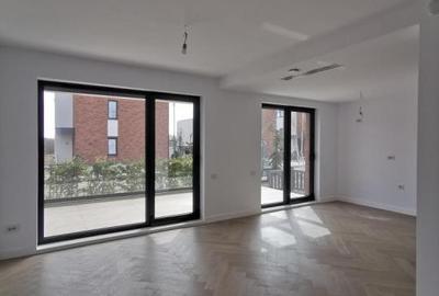 Proprietate exclusivista pe lacul Snagov 490000 euro / Chirie 2500 eu/luna - 22