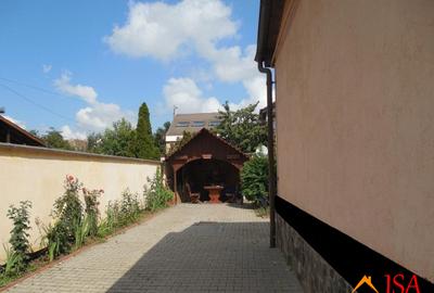 Casă singur în curte – 170 mp – Cartier LUPENI - 1