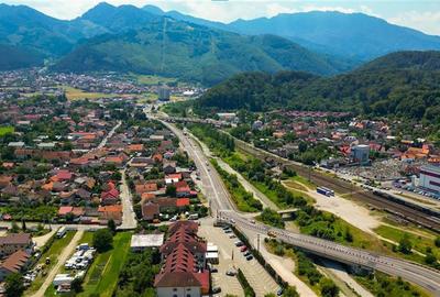 Casă individuală cu 7 camere în Baciu