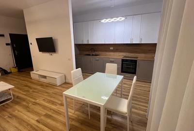 Apartament cu 2 camere semidecomandat, mobilat în Iris