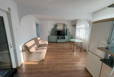 Apartament cu 2 camere semidecomandat în Casa de Cultură