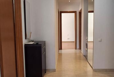 Inchiriere apartament 3 camere Piata Alba Iulia - 3