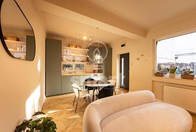 Apartament cu 2 camere semidecomandat, mobilat în Central