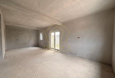 Duplex cu 5 camere, despărțit prin camera tehnica, la asfalt | Mosnita Veche - 8