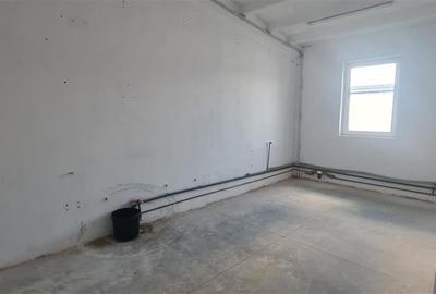 Spatiu 700mp et.1 in zona Aeroport, Arad - 10