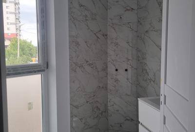 Apartament cu 3 camere,centrala proprie,mutare imediata,vedere superba catre Lac - 13