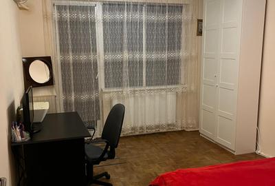 Promovam apartament 3 camere cu  garaj. decomandat, 66 mp, strada Vasile Lucaciu - 1