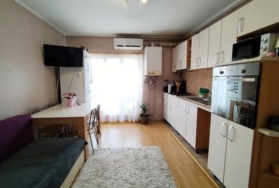 Apartament 2 camere, semidecomandat , central, zona Hortensiei!